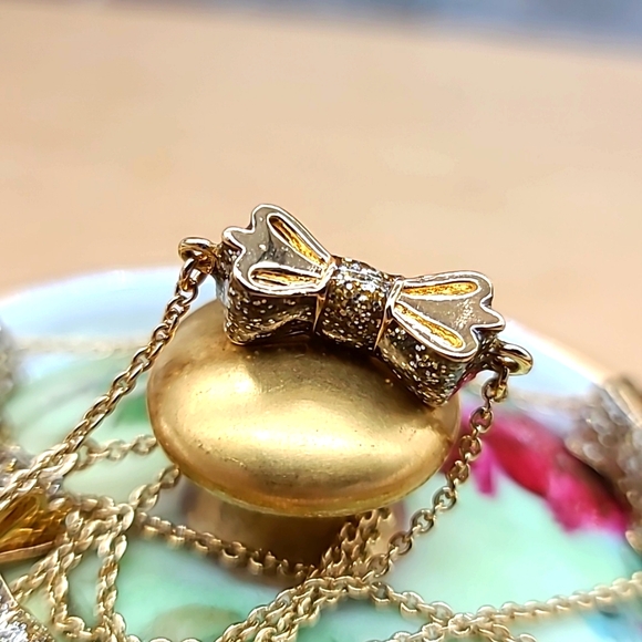 $158 Kate Spade "TAKE A BOW" Gold Stations XL Necklace w Cubic Zirconia Bows! - Picture 7 of 14